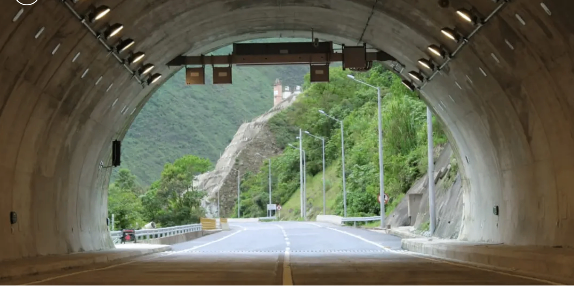 Infraestructura vial y túneles en Colombia